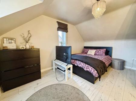 4 bedroom Detached house for sale in Stoney Fold, Telford, TF3
