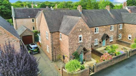 Arleston Manor Mews, Arleston, TF1