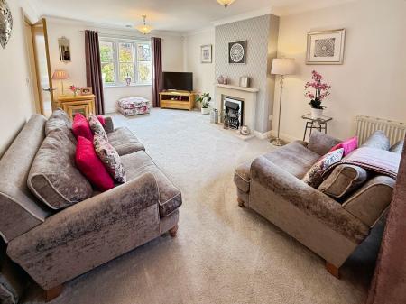 3 bedroom End of terrace house for sale in Arleston Manor Mews, Arleston, TF1