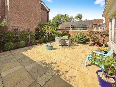 3 bedroom End of terrace house for sale in Arleston Manor Mews, Arleston, TF1
