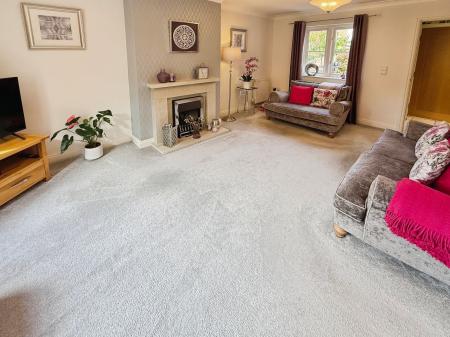 3 bedroom End of terrace house for sale in Arleston Manor Mews, Arleston, TF1