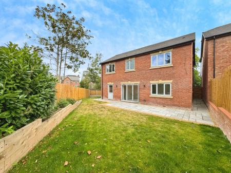 4 bedroom Detached house for sale in Donnerville Gardens, Admaston, TF5