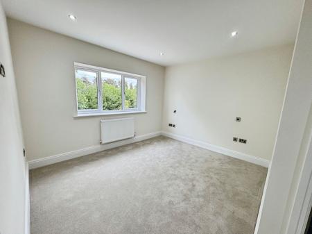 4 bedroom Detached house for sale in Donnerville Gardens, Admaston, TF5