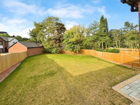 5 bedroom Detached house for sale in Donnerville Gardens, Admaston, TF5