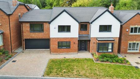 5 bedroom Detached house for sale in Donnerville Gardens, Admaston, TF5