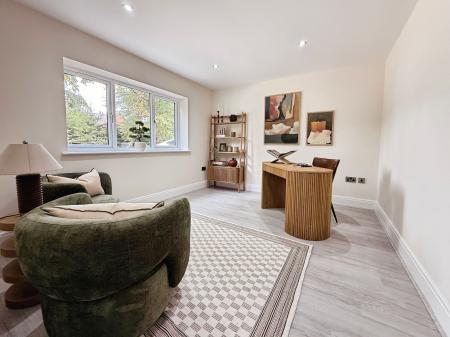 5 bedroom Detached house for sale in Donnerville Gardens, Admaston, TF5