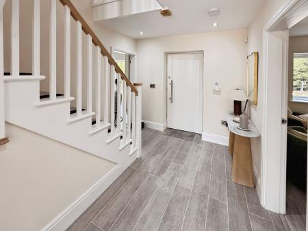 5 bedroom Detached house for sale in Donnerville Gardens, Admaston, TF5