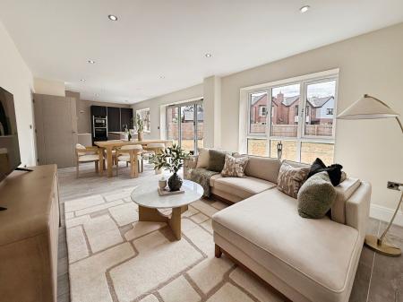 5 bedroom Detached house for sale in Donnerville Gardens, Admaston, TF5