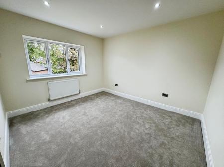 5 bedroom Detached house for sale in Donnerville Gardens, Admaston, TF5
