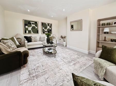 5 bedroom Detached house for sale in Donnerville Gardens, Admaston, TF5