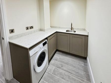 5 bedroom Detached house for sale in Donnerville Gardens, Admaston, TF5