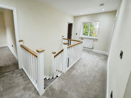 5 bedroom Detached house for sale in Donnerville Gardens, Admaston, TF5
