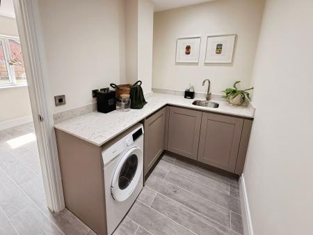 5 bedroom Detached house for sale in Donnerville Gardens, Admaston, TF5