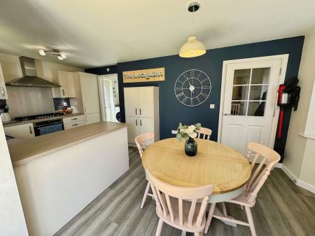 4 bedroom Detached house for sale in Dudley Grove, Doseley, TF4