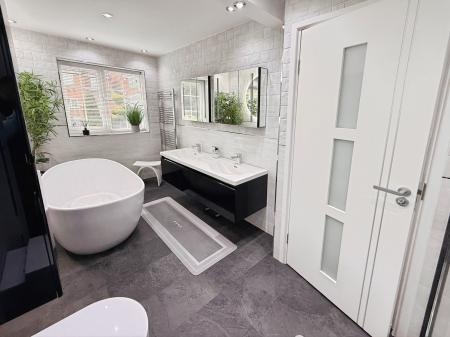 3 bedroom Detached house for sale in Majestic Way, Telford, TF4