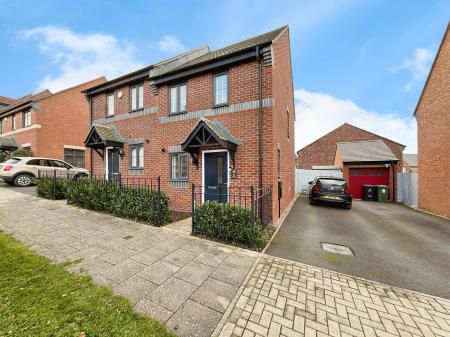 2 bedroom Terraced House for sale in Dutimoors Drive, Lawley, TF4
