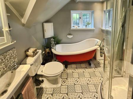 2 bedroom Cottage for sale in Severn Bank, Ironbridge, TF8