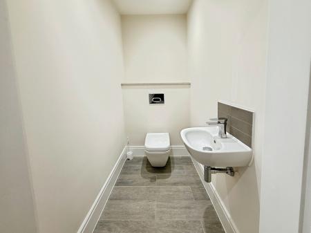 5 bedroom Detached house for sale in Donnerville Gardens, Admaston, TF5