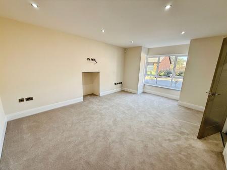 5 bedroom Detached house for sale in Donnerville Gardens, Admaston, TF5