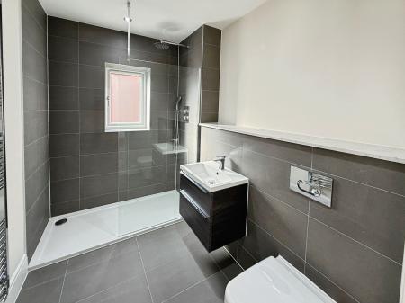 5 bedroom Detached house for sale in Donnerville Gardens, Admaston, TF5