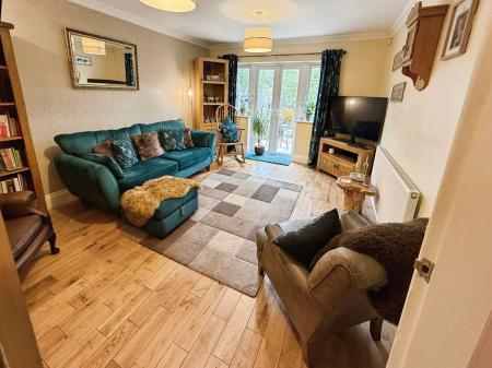 4 bedroom Detached house for sale in Hama Drive, Oakengates, TF2