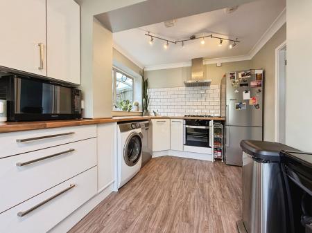 2 bedroom Semi-detached bungalow for sale in Hadley Gardens, Leegomery, TF1