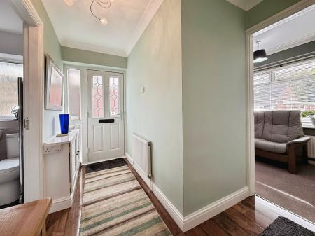 2 bedroom Semi-detached bungalow for sale in Hadley Gardens, Leegomery, TF1