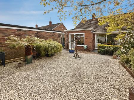 2 bedroom Semi-detached bungalow for sale in Hadley Gardens, Leegomery, TF1