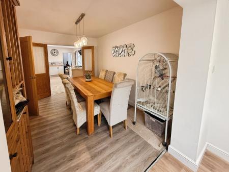 3 bedroom Detached bungalow for sale in Tibberton, Newport, TF10