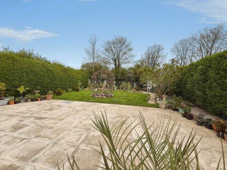 3 bedroom Semi-detached house for sale in New Road, Donnington, TF2