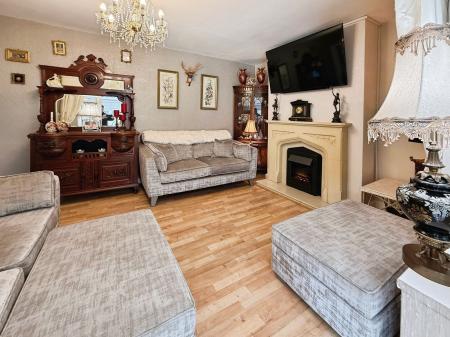 3 bedroom Semi-detached house for sale in New Road, Donnington, TF2