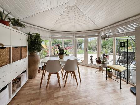 3 bedroom Semi-detached house for sale in New Road, Donnington, TF2