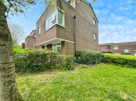 2 bedroom Flat for sale in Boulton Grange, Telford, TF3