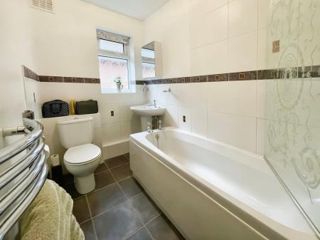 2 bedroom Detached bungalow for sale in The Lawns, Wellington, TF1