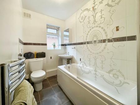 2 bedroom Detached bungalow for sale in The Lawns, Wellington, TF1