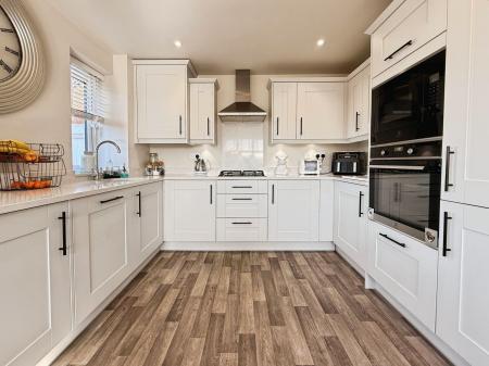 3 bedroom Detached house for sale in Simkin Close, Telford, TF3