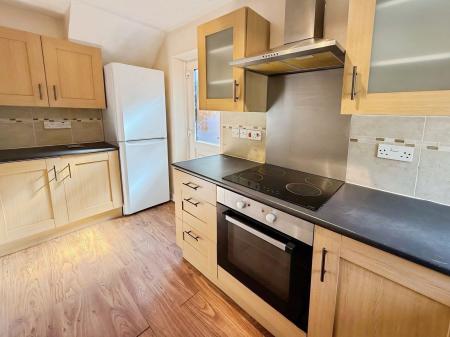 3 bedroom Semi-detached house to let in Beveley Road, Oakengates, TF2