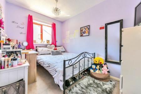 3 bedroom Semi-detached house to let in Beveley Road, Oakengates, TF2