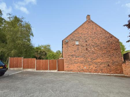 2 bedroom Terraced House for sale in Pageant Drive, Telford, TF4