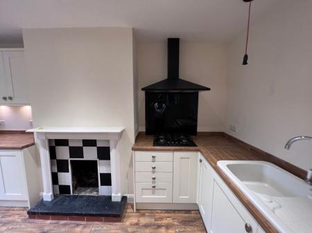 2 bedroom Detached house to let in Chapel Street, Dawley, TF4