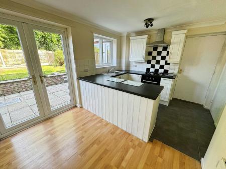 2 bedroom Semi-detached house to let in Arrow Road, Telford, TF5