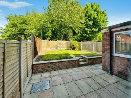 2 bedroom Semi-detached house to let in Arrow Road, Telford, TF5