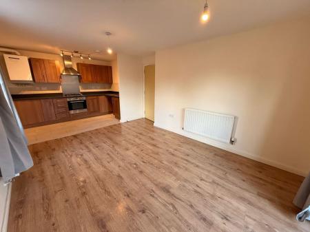 2 bedroom Flat to let in Elmwood Road, Arleston, TF1