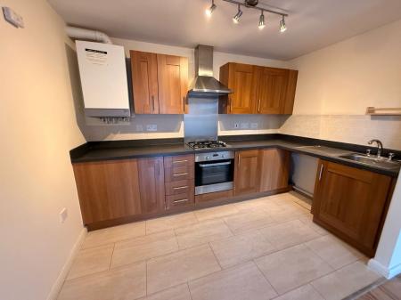 2 bedroom Flat to let in Elmwood Road, Arleston, TF1