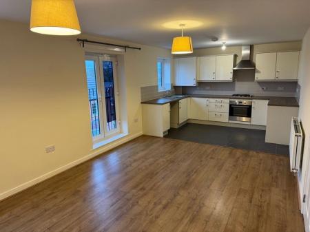 2 bedroom Flat to let in Ferridays Fields, Woodside, TF7