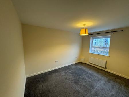 2 bedroom Flat to let in Ferridays Fields, Woodside, TF7