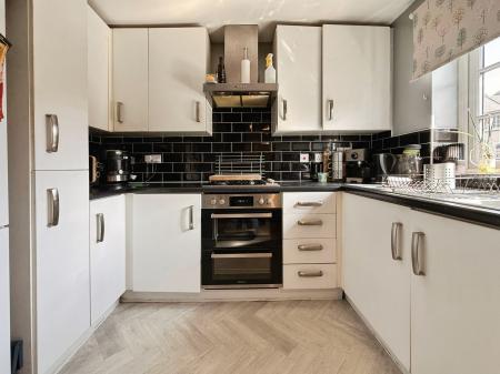 2 bedroom Terraced House for sale in Hoop Mill, Hadley, TF1