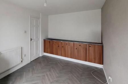 3 bedroom Terraced House to let in Cedar Close, Overdale, TF3