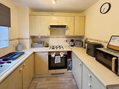 2 bedroom Terraced House to let in Farriers Green, Lawley Bank, TF4