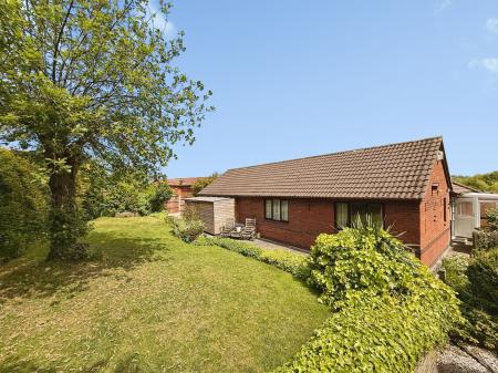 3 bedroom Detached house for sale in Grasmere Close, Priorslee, TF2